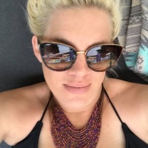 Meet your Posher, Drew